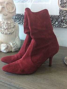 Stuart Weitzman Suede Red Boots Size 9.5